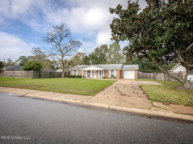 1213 King Henry Dr — Photo 63