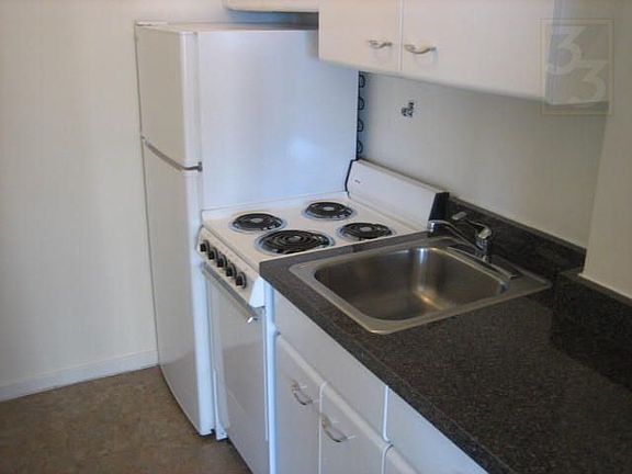 3rd image of 3130 N Lake Shore Dr