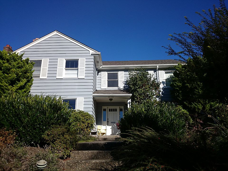 2nd image of 3872 43rd Ave NE