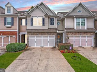 925 Pierce Ivy Ct, Lawrenceville, GA 30043