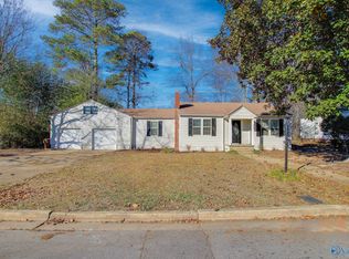 715 Short St SE, Hartselle, AL 35640