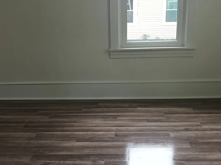 301 Rockwell Ave — Photo 13