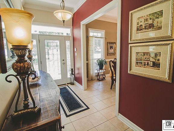 2nd image of 108 Lasalle Cir