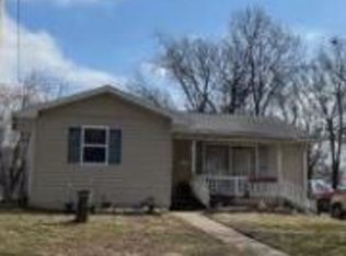 402 N Wade St, Mexico, MO 65265