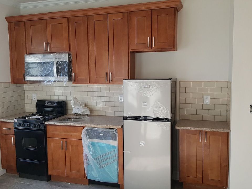 1st image of 1 Chester Ct APT 4E
