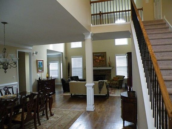 2nd image of 7166 Golfside Dr SE