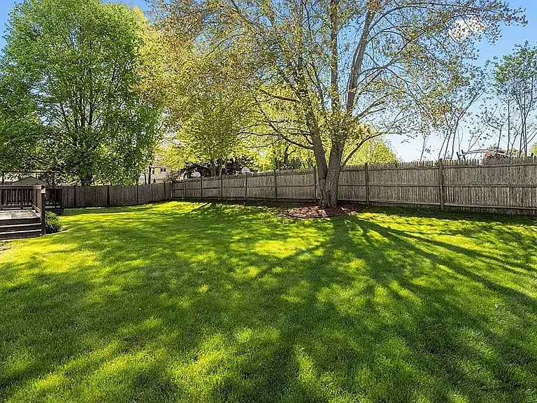 76 Belmont St #74 — Photo 12