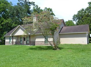 305 Chism St, Devers, TX 77538
