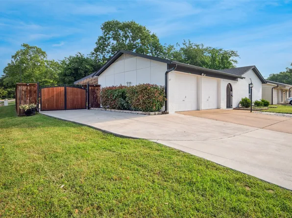 2143 Lake By Dr, Irving, TX 75060