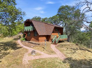 24300 Woodbine Ct, Tehachapi, CA 93561