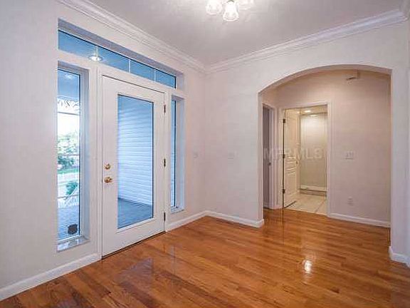 5th image of 1719 Mandalay Dr