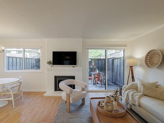 3rd image of 610 Gilbert Ave APT 25