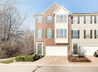 9008 Rider Dr, Fishers, IN 46038