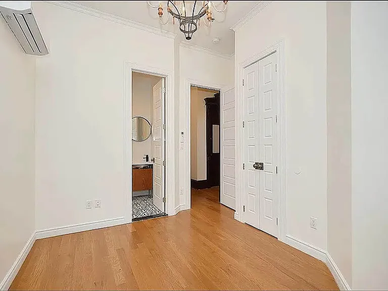 1245 Dean St #1 — Photo 8