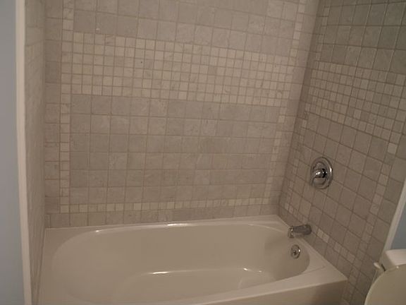 3rd image of 1512 Black Hickory Pl