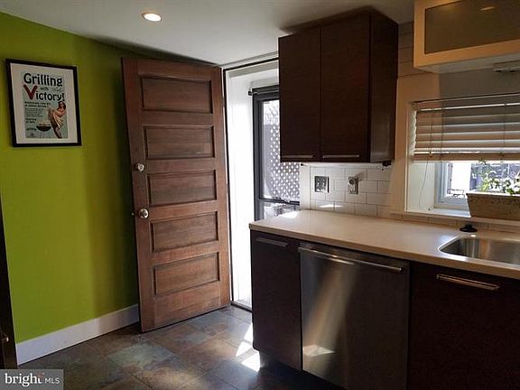 2nd image of 1212 Shackamaxon St