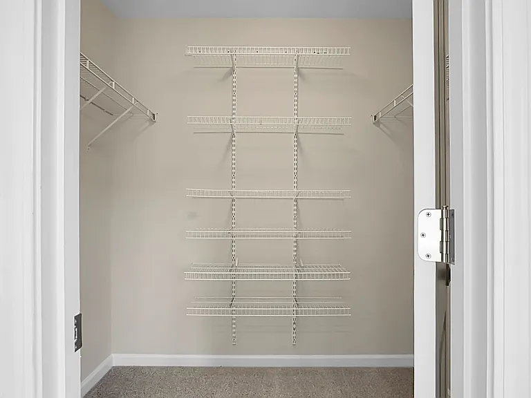 8003 Henderson Rd — Photo 34