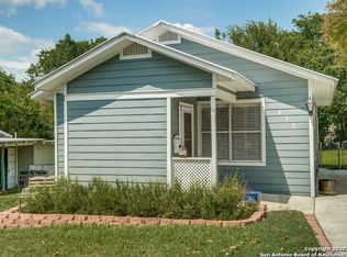 475 S Hackberry Ave, New Braunfels, TX 78130