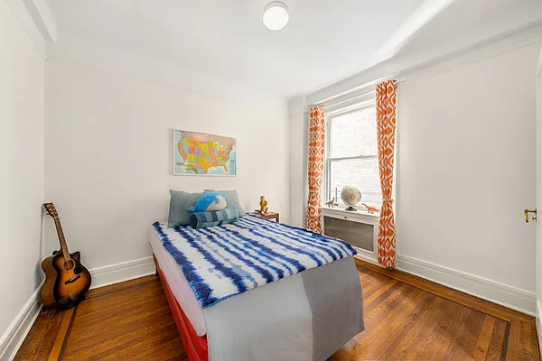 Sold by Compass | media 9