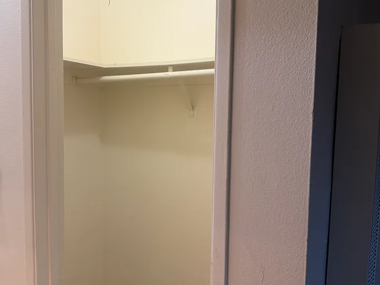 Continental Etiwanda Apartments — Photo 5