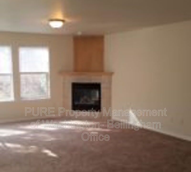 2nd image of 901 Orchid Pl Unit 101