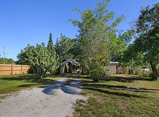 104 Wisconsin St, Lake Worth, FL 33461