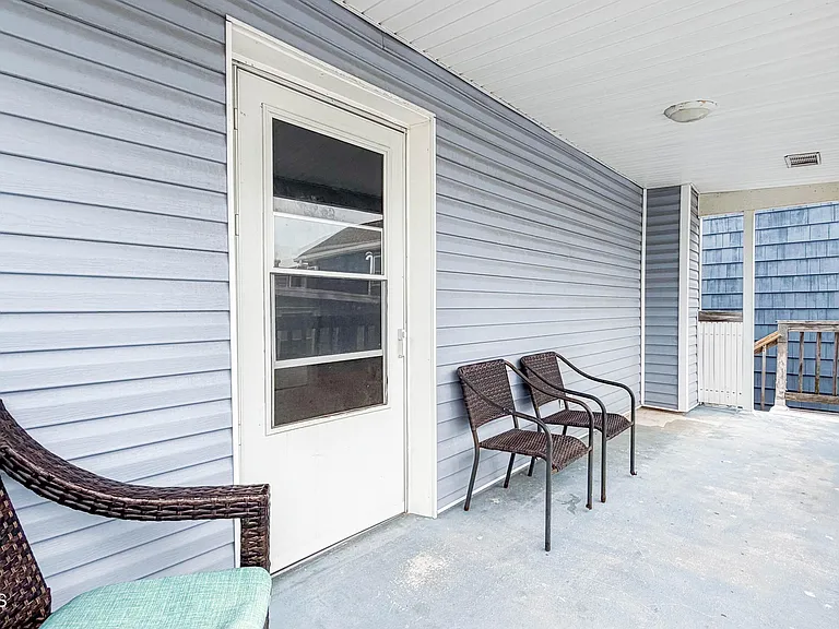 13 Decatur Ave #B — Photo 7