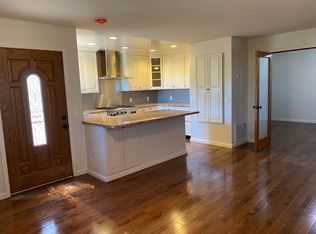 353 Laurel St #B, San Carlos, CA 94070