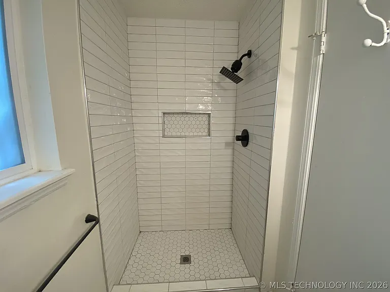900 W Madison St — Photo 11