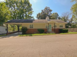 103 Carlisle Ln, Oak Ridge, TN 37830