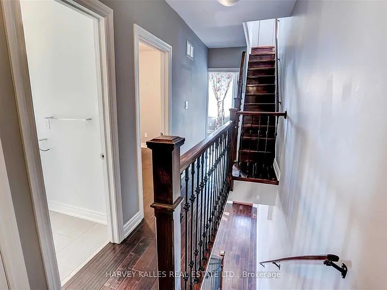 58 Sandford Ave — Photo 15