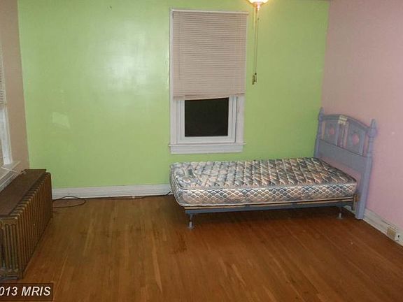 5th image of 110 S Mulberry St