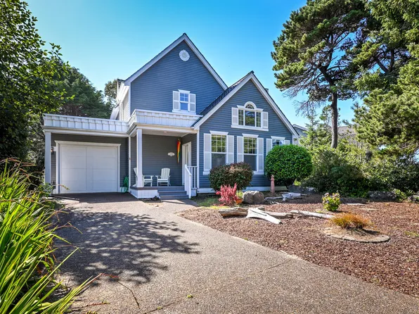 6355 SW Arbor Dr, Newport, OR 97366