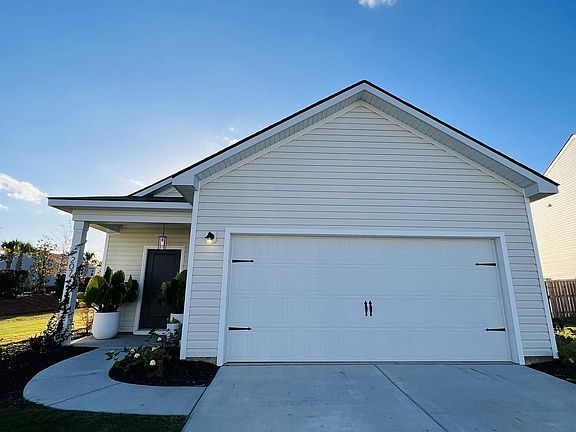 2nd image of 207 Parkwood Vista Way