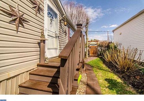 2nd image of 270 W Uwchlan Ave