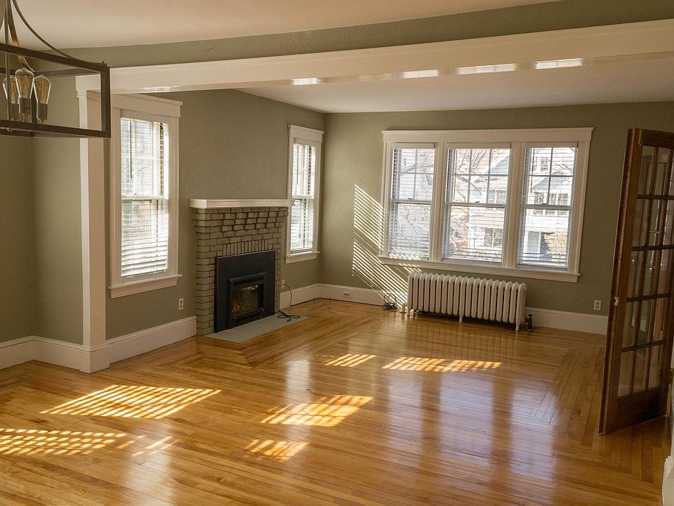Living room with gas fireplace.