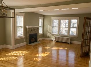 12 Somerset St #2, Worcester, MA 01609