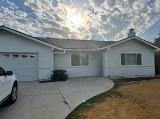 2912 Peppertree Ln, Bakersfield, CA 93309