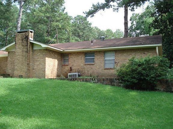 2nd image of 1211 Karen Dr