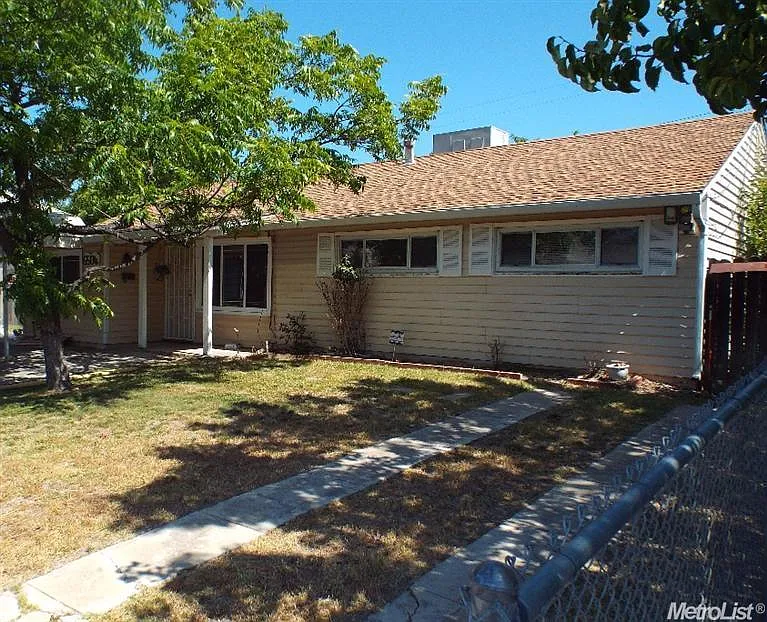 6504 Grattan Way photo 1