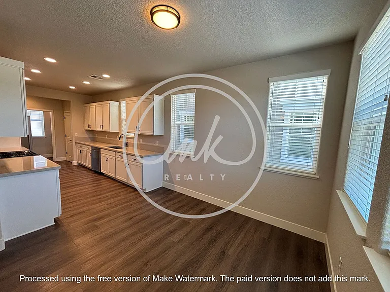 306 Cattail Cir — Photo 3