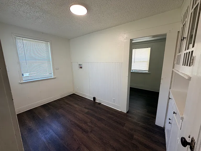 308 N Connellee Ave — Photo 8