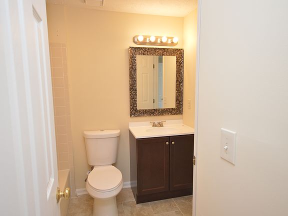 3rd image of 111 Independence Dr
