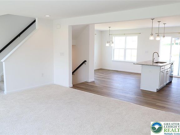 5th image of 3255 Tepes Dr