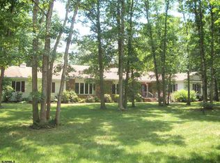 23 Chelsea Ave, Egg Harbor Township, NJ 08234
