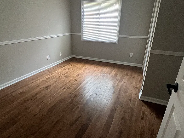 3955 Clubview Ave — Photo 10