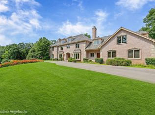 3 Far Hills Rd, Barrington Hills, IL 60010