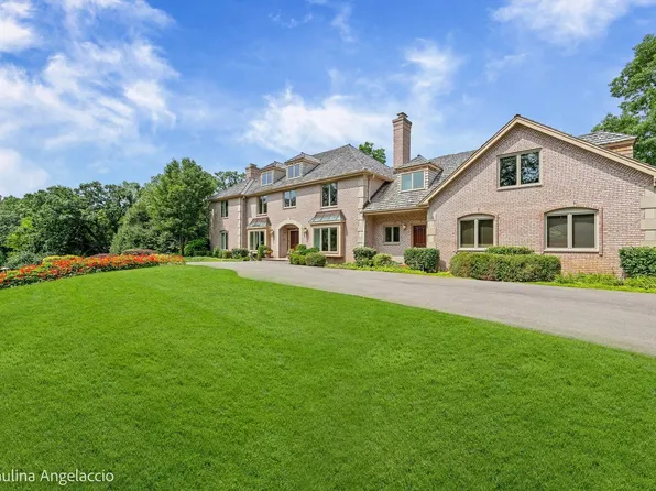 3 Far Hills Rd, Barrington Hills, IL 60010