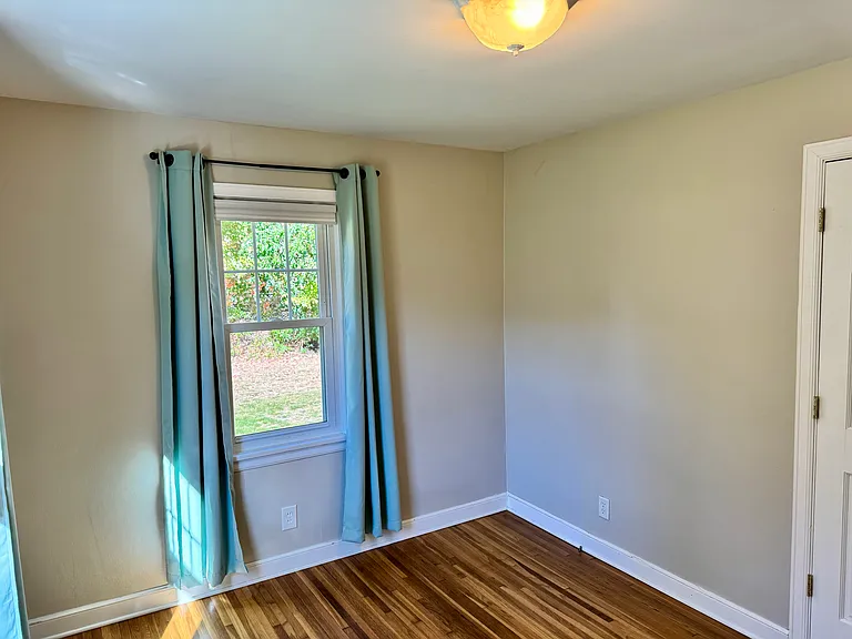 1410 Fern Ave — Photo 15