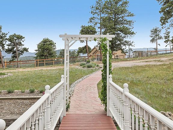 4th image of 278 Overlook Dr